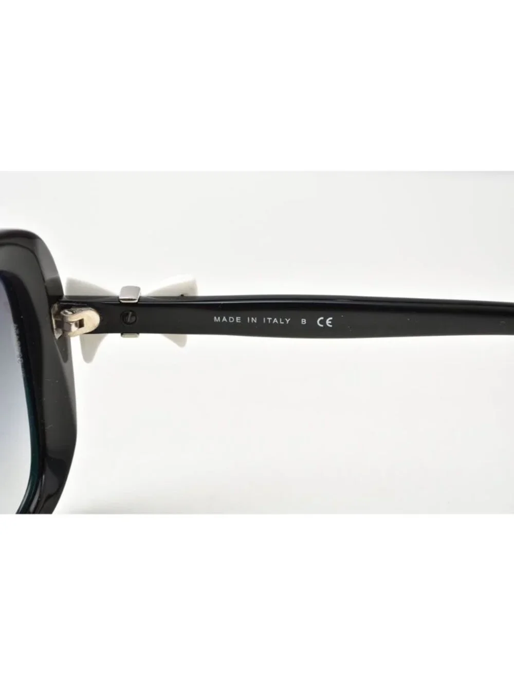Chanel Sunglasses Eyewear CC Logo Ribbon Motif White Black Acetate